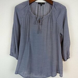 💕💕💕 5 for $20 Pastel blue white polka dot flowy lightweight top XL bow tie